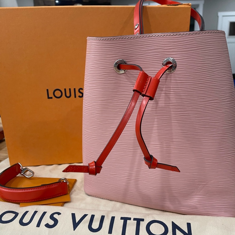 Louis Vuitton Epi NeoNoe BB Rose Ballerine Orange